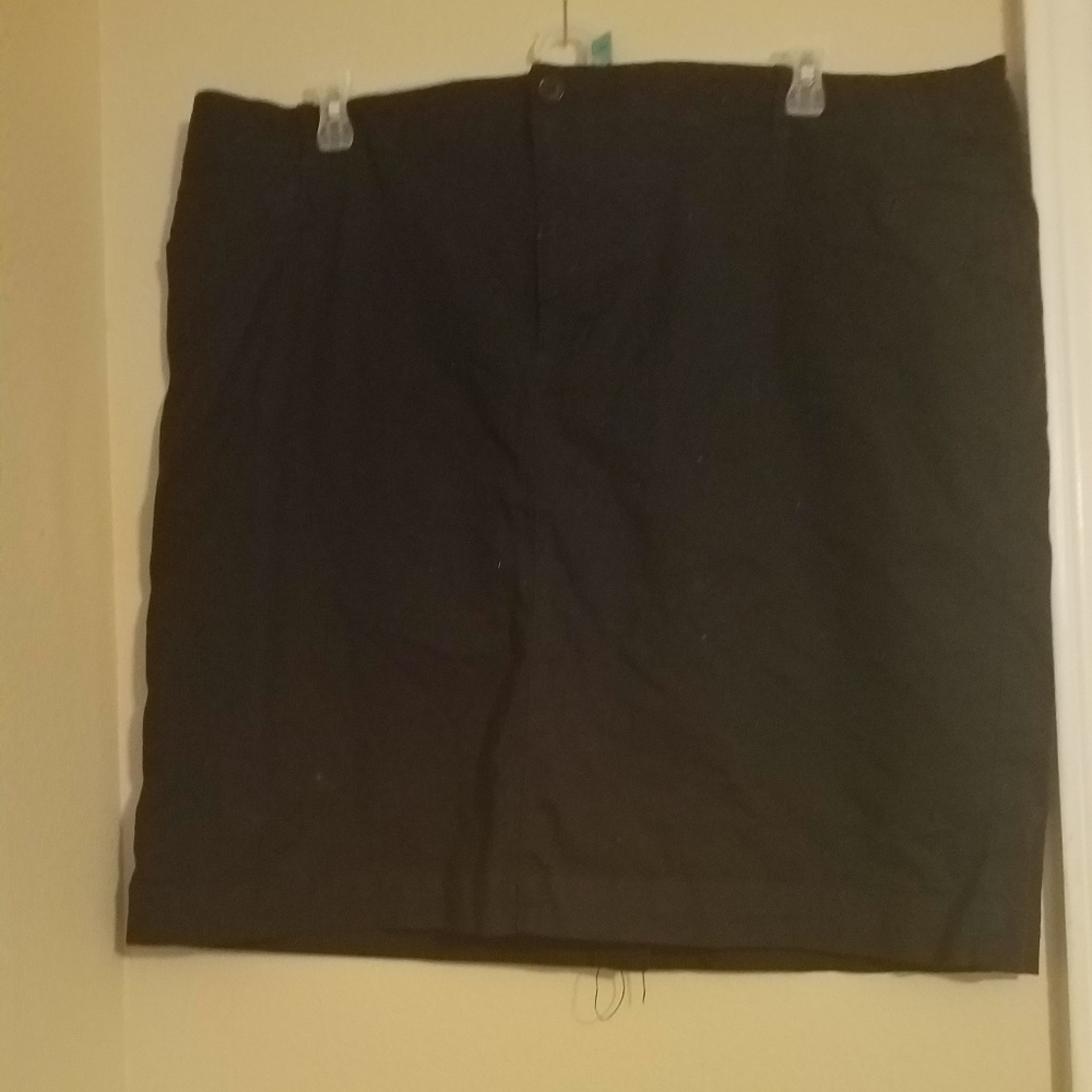 FINAL MARKDOWN Ralph Lauren navy cotton skirt